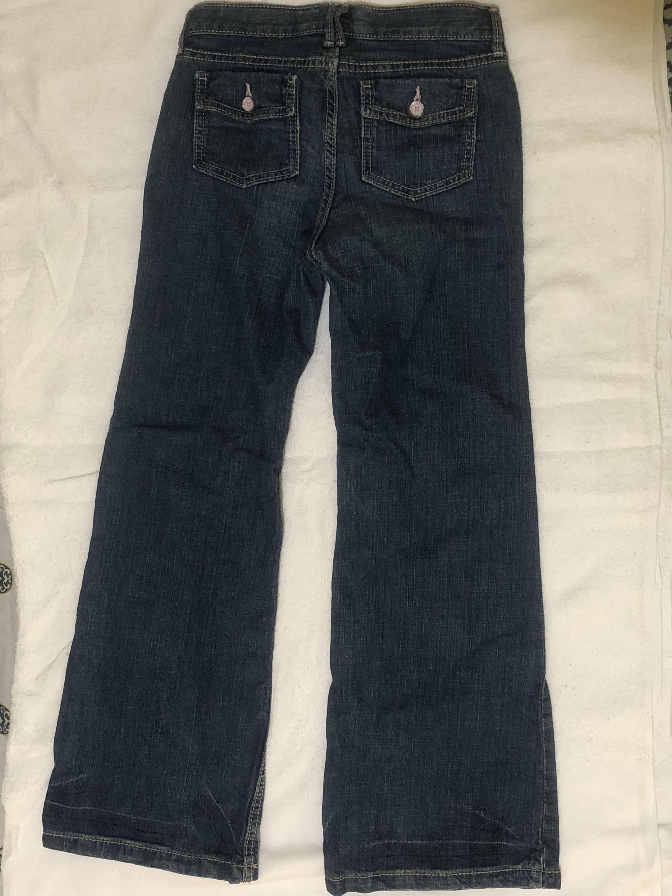 Gap Girl's Denim Pants (Category: Babies & Kids Fashion) located in Las Pinas. Submitted by jana_1221 (Listing ID 1164696232, Image 2). Description: .