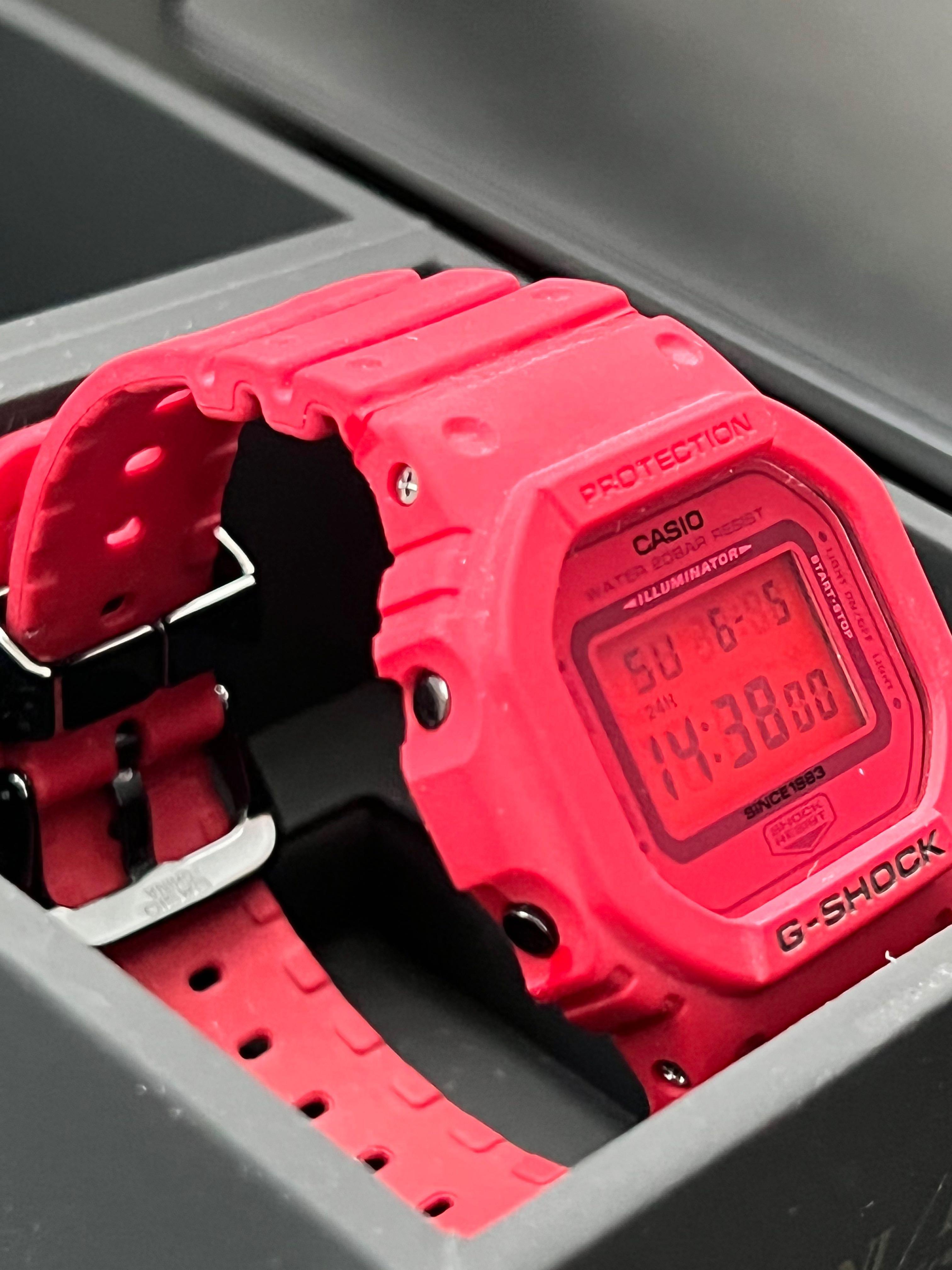 Dw 5635 red best sale out