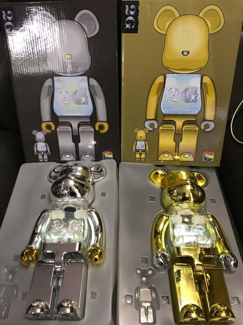 Hajime Sorayama 空山基金銀2G reverse 著燈發光Bearbrick 400%一對