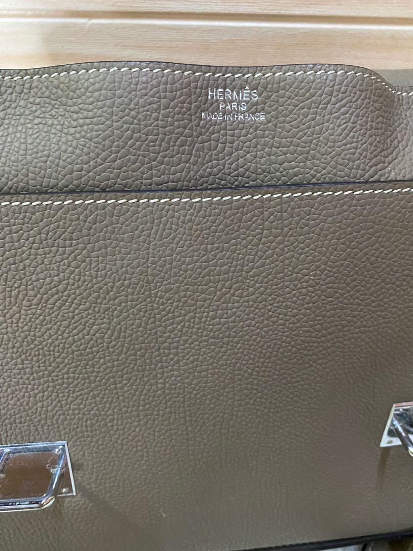 Hermes H074774CK37 Steve light messenger bag 34cm Elephant gray – Hazel  Fashion