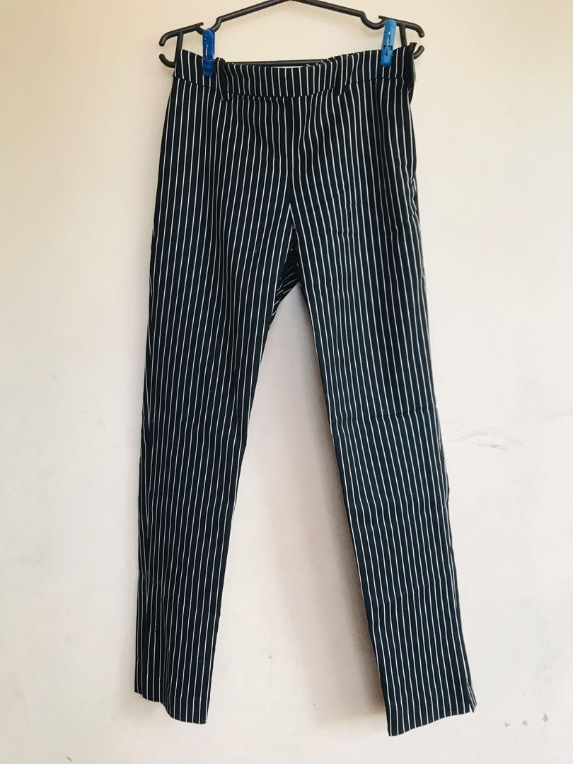 H&m pants, Women's Fashion, Bottoms, Jeans on Carousell