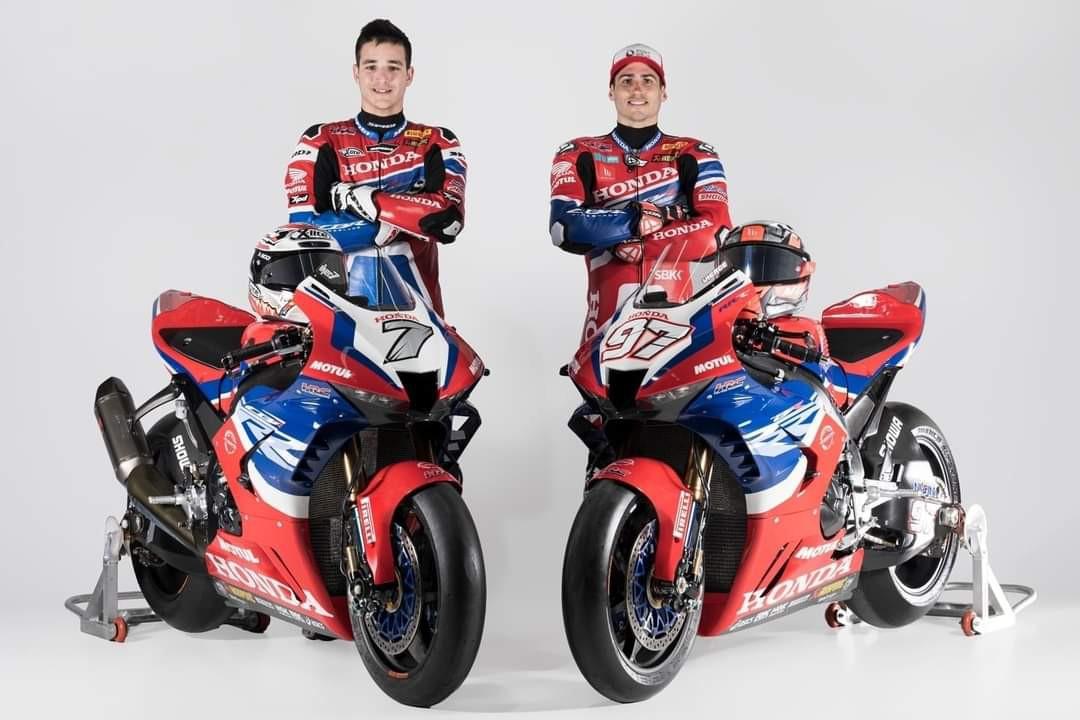 HONDA CBR1000RR RABBIT PIKACHU JAJAN BANYAK FREE COVERSET, Motorbikes ...