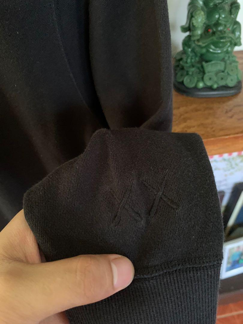 tenis kaws