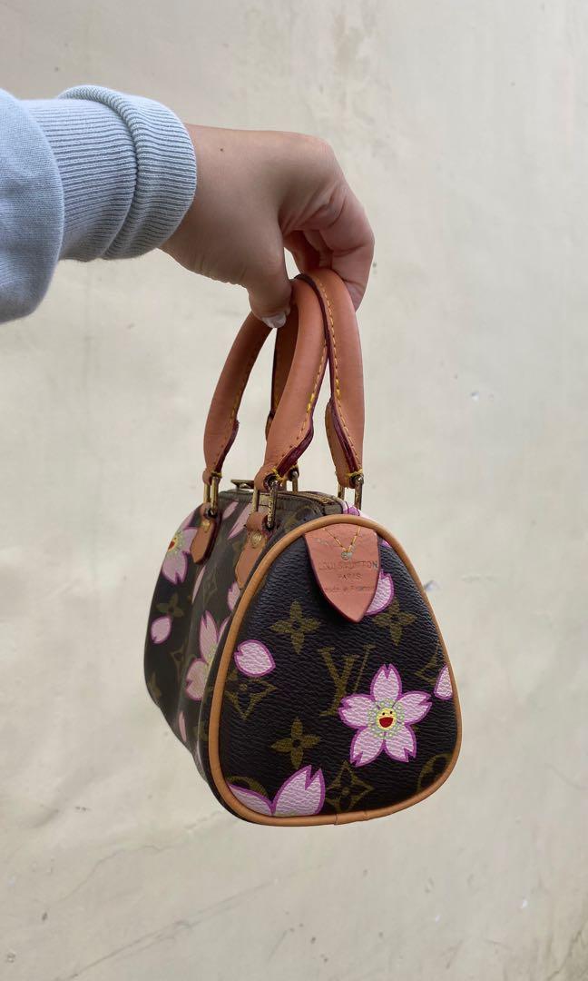 L V takashi murakami speedy mini bag (Category: Luxury Bags & Wallets) located in Pasig City. Submitted by luxdyneeds (Listing ID 1164756355, Image 2). Description: - nga (super rare & hard to find) - sign of usage, message me for more deets - mini & very expensive 🥺 - y2k & classy at the same time - 2000s bag, worn by many celebrities .