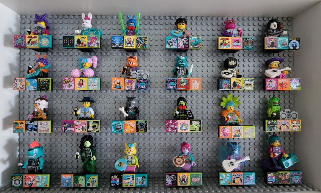 Lego vidiyo hotsell minifigures