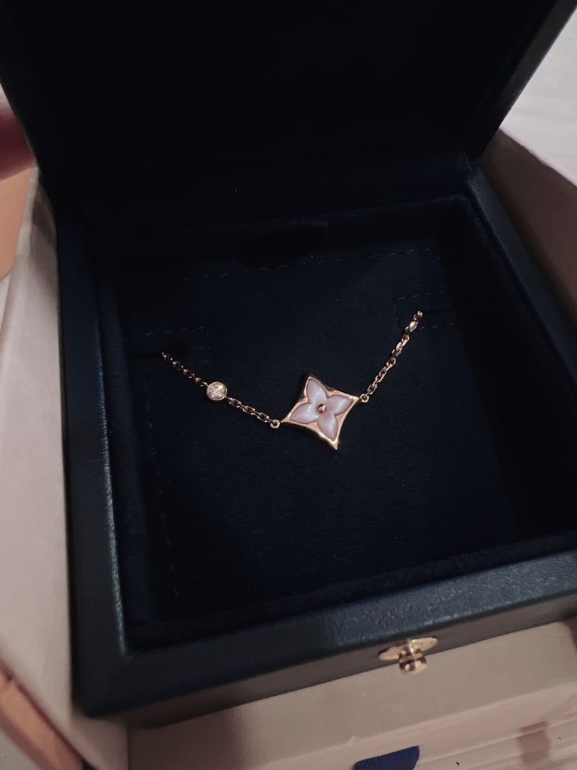 Louis Vuitton Colour Blossom BB Star bracelet, 18k rose gold, pink mother  of pearl and diamond