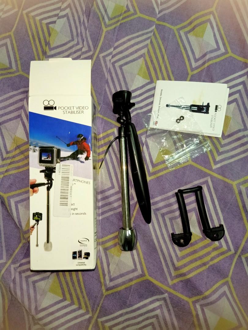 Mini Portable Stabilizer for Phone and Action Cameras (Category: Gimbals & Stabilizers ) located in Manila. Submitted by thekulayfulshop (Listing ID 1164712497, Image 2). Description: Mini Portable Handheld Gimbal/Stabilizer Holder For Smartphone Iphone action cam rfs: decluttering. never used loc: sampaloc mop: gcash mod: lalamove grab **shipping fee will be shouldered by the buyer.