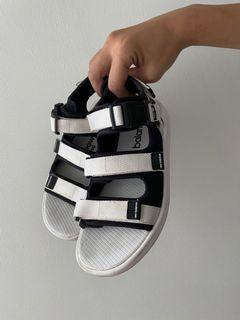 New Balance SD750BW multi strap sandals