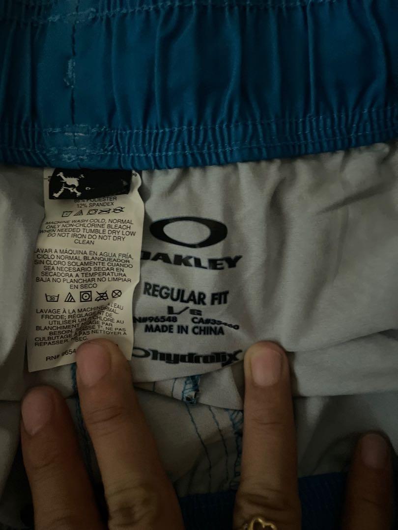 Oakley, Men's Fashion, Bottoms, Swim Trunks & Board Shorts on Carousell