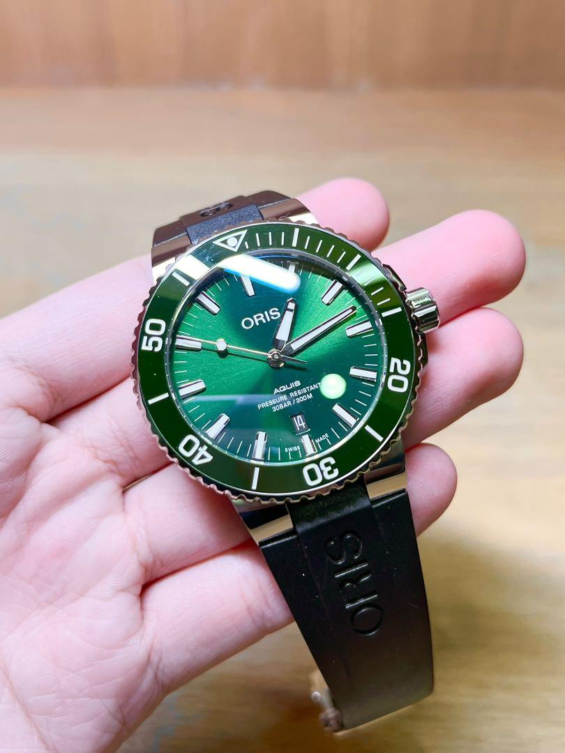 Oris Aquis Date Green Hulk 43.5mm Pre owned for sale Luxury