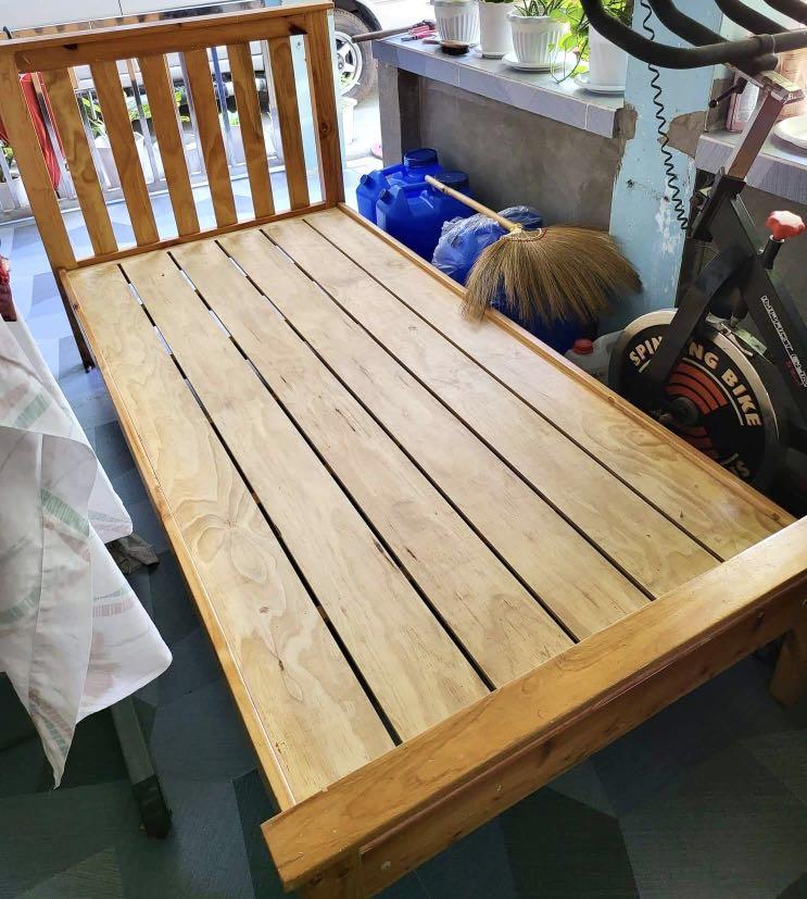 Palochina / Palotsina Wood Single Bed Frame, Furniture & Home Living