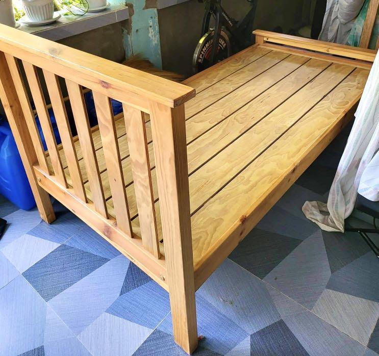 Palochina / Palotsina Wood Single Bed Frame, Furniture & Home Living