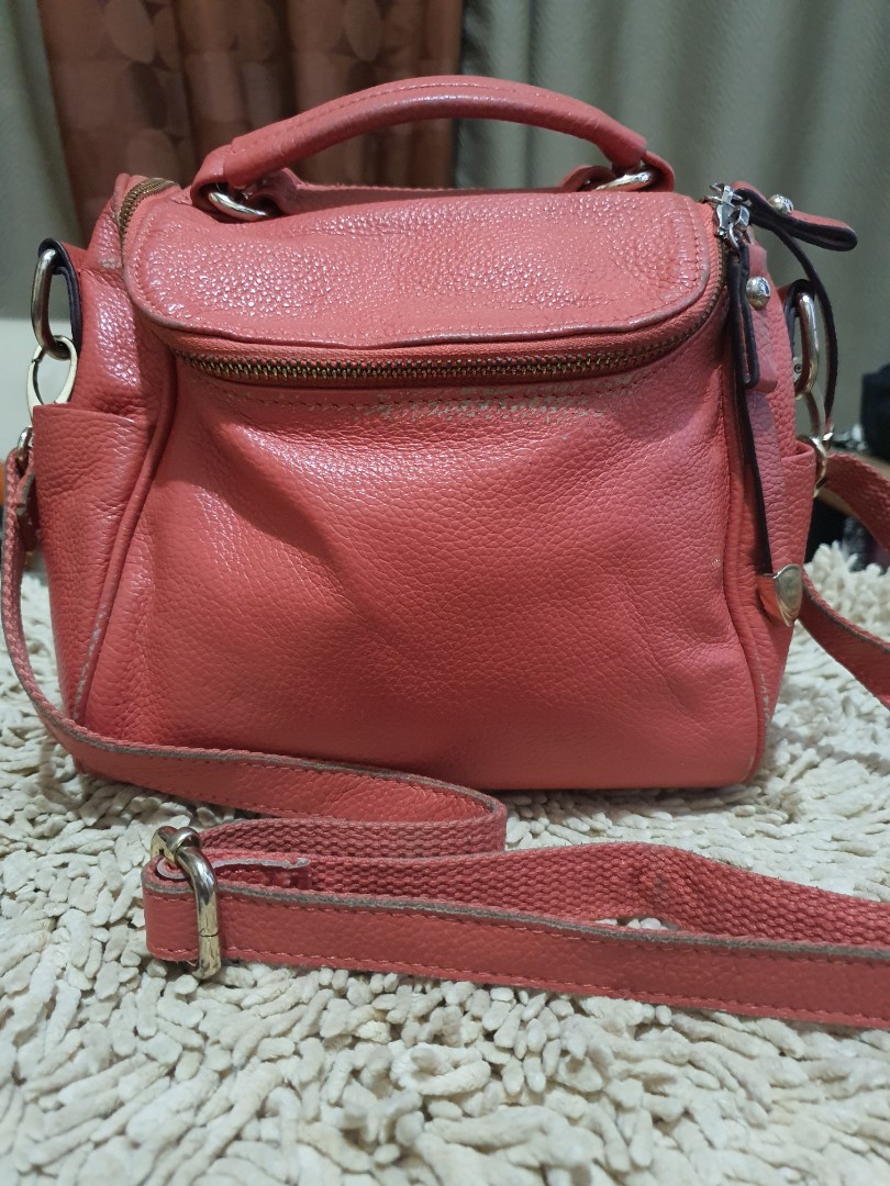 Peach bag, Women's Fashion, Bags & Wallets, Cross-body Bags on Carousell