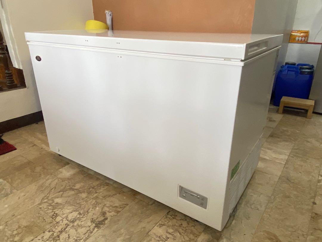 Sanden Chest Freezer 15.9Cu.ft. SNH0455, TV & Home Appliances, Kitchen