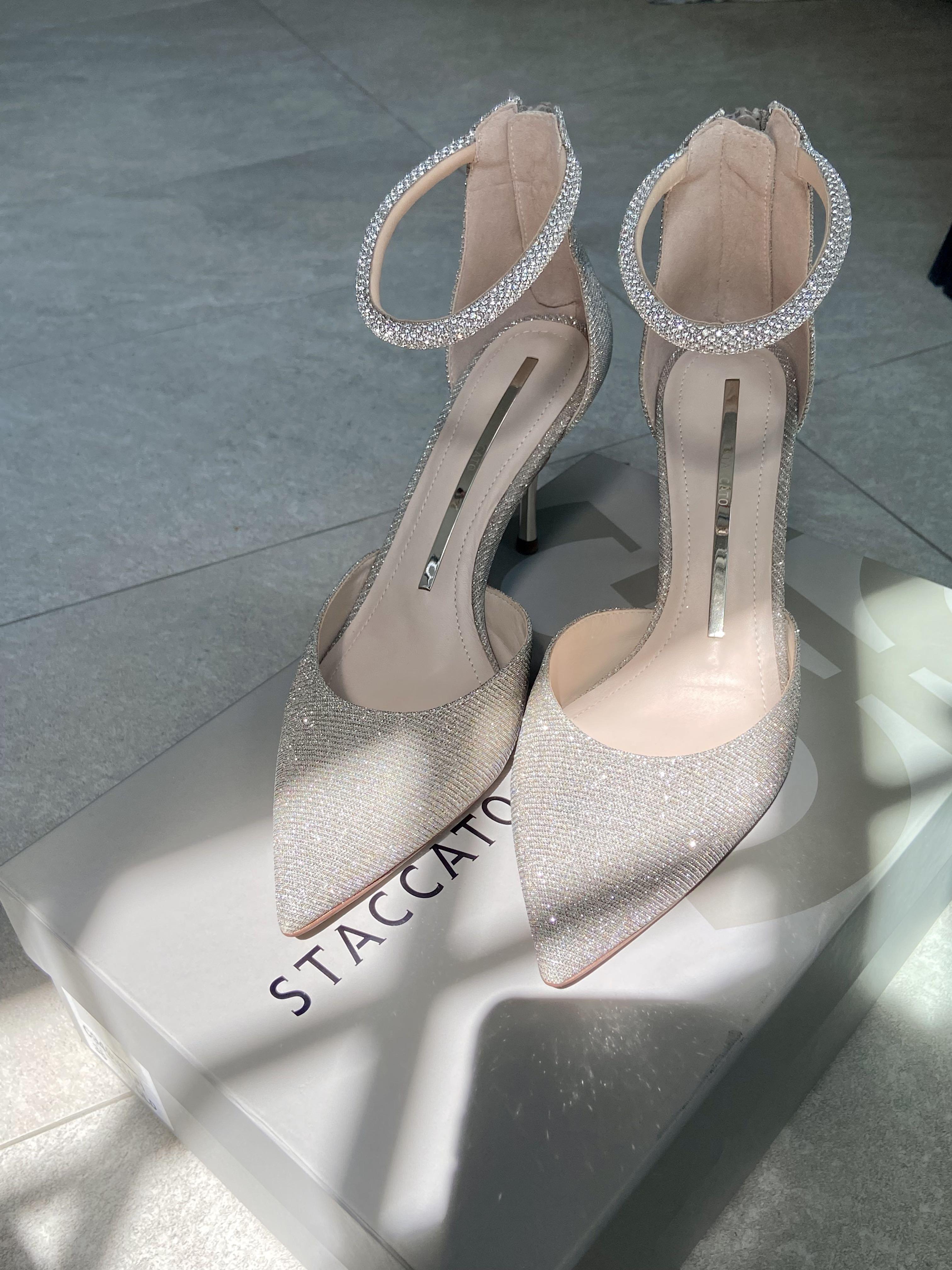 Elegant high heels top