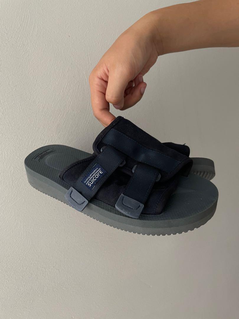Kaws suicoke top