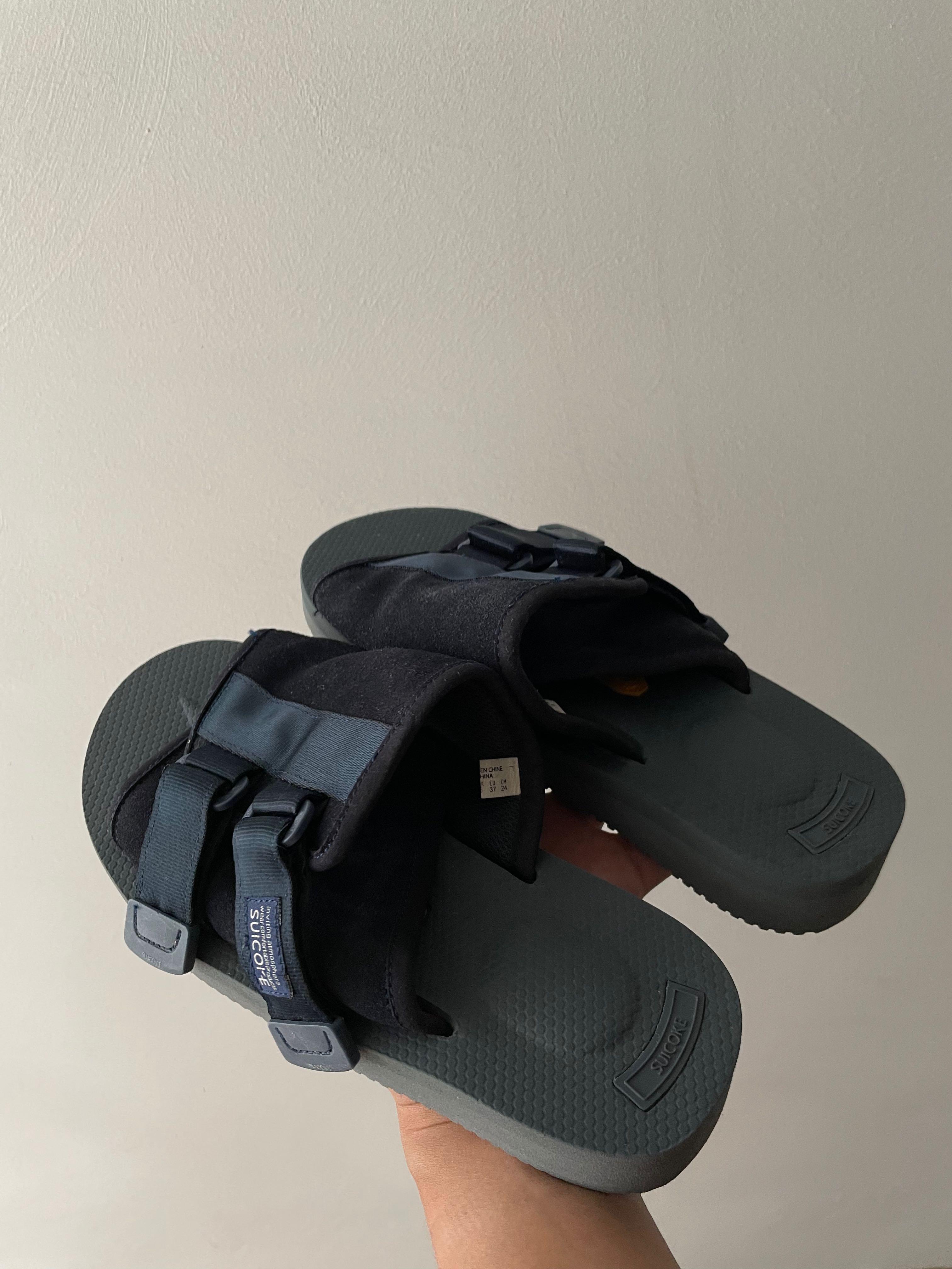 SUICOKE KAWS VS NAVY Women s Fashion Footwear Flipflops and