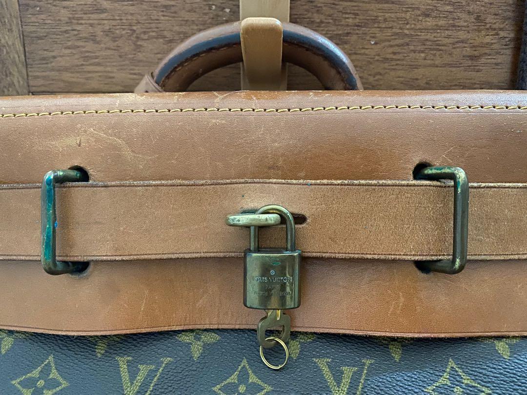 Super RARE Vintage Louis Vuitton Steamer Bag 40 monogram, Luxury, Bags &  Wallets on Carousell