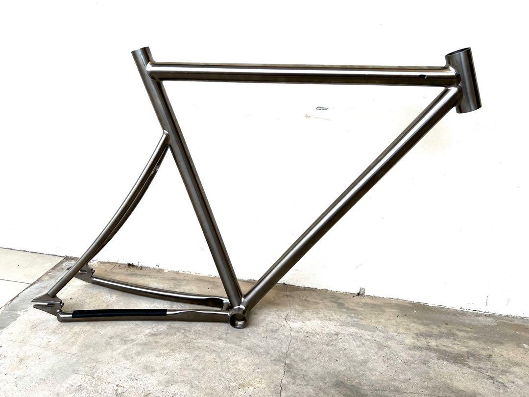 Titanium hotsell track frameset