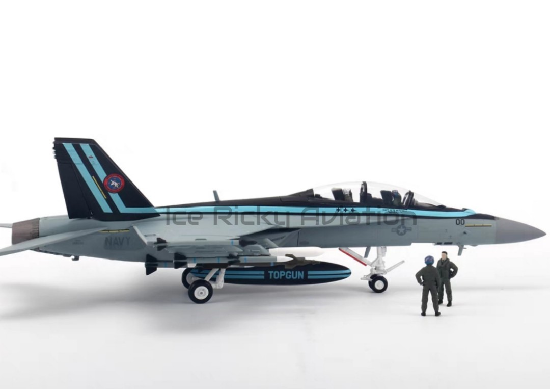 Top Gun :Maverick 1:72 F-18F, 興趣及遊戲, 玩具& 遊戲類- Carousell