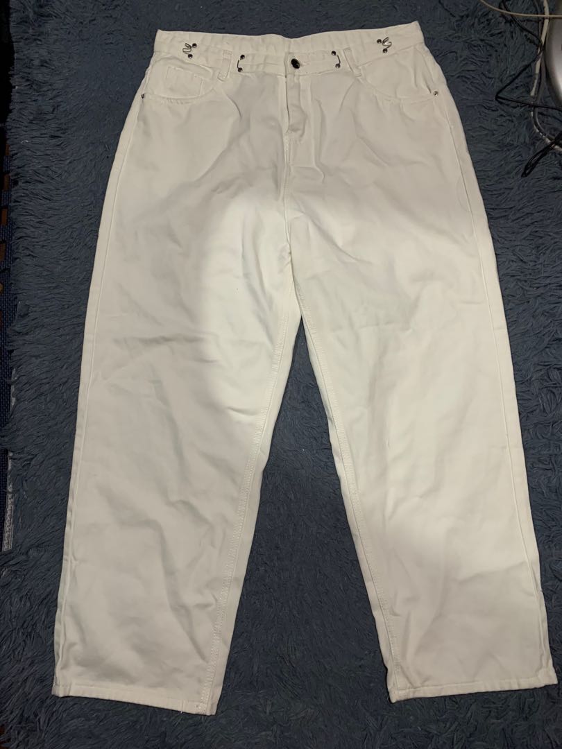 White Wide Leg Jeans, Women's Fashion, Bottoms, Jeans on Carousell