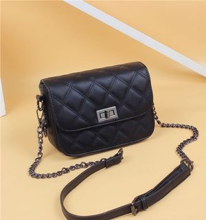 由 blueeee (刊登 ID 1164960700，圖片 1) 提交，位於 的 (類別：)，說明：。