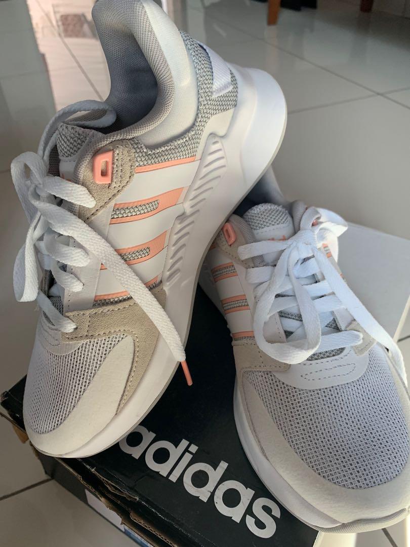 Run 90s shoes hotsell