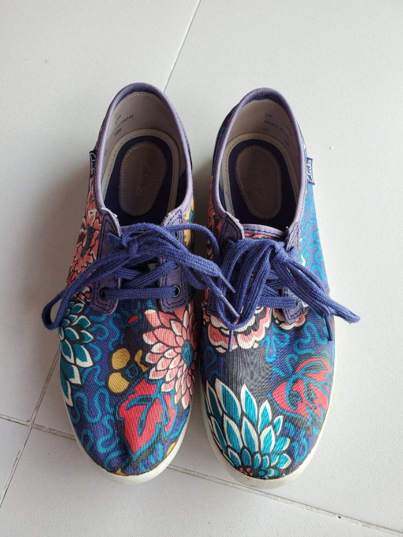 Authentic Clarks Canvas Lace up Walking Shoes with Floral Print