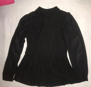 (Category: ) located in . Submitted by prelovedluvr (Listing ID 1164925891, Image 1). Description: .