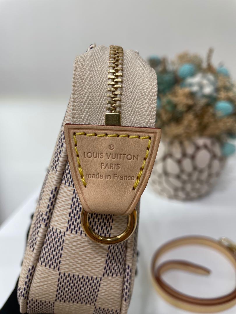 💕BNIB💕Louis Vuitton Pochette Accessories Damier Azur Bag, Luxury, Bags &  Wallets on Carousell