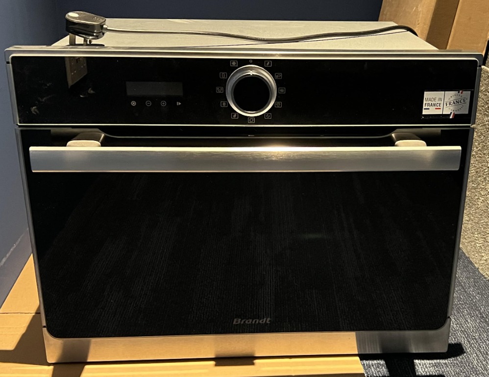 BRANDT BUILTIN 45CM STEAM OVEN (BKV6132X), TV & Home Appliances