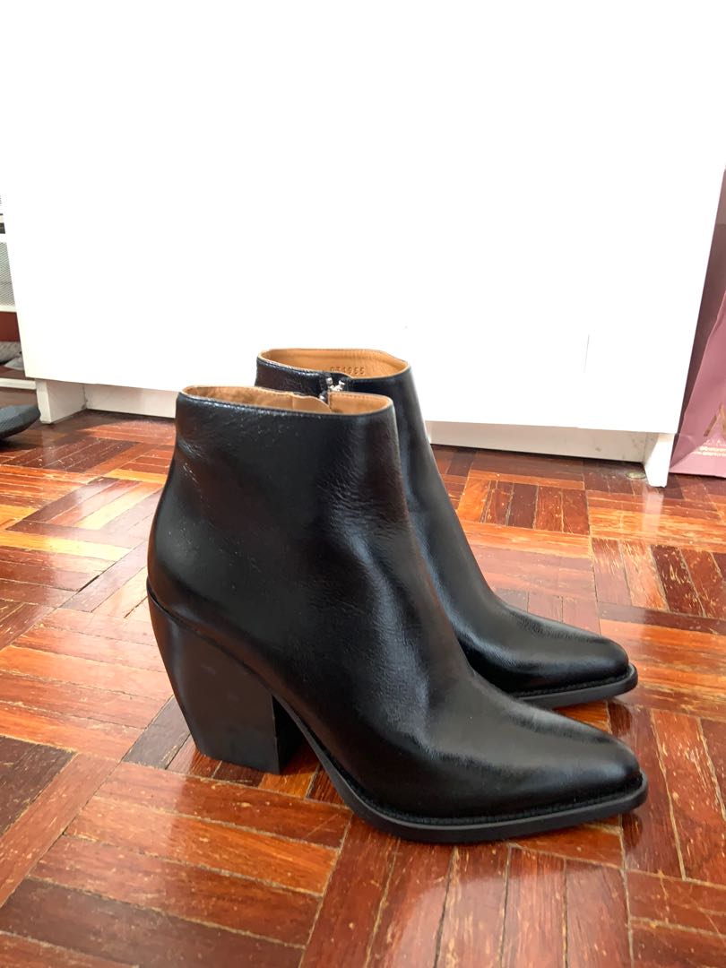 Chlo s Rylee leather ankle boots Men s Fashion Footwear Boots