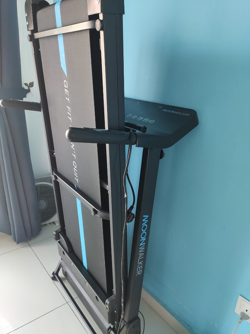 Dque moon walker treadmill deals