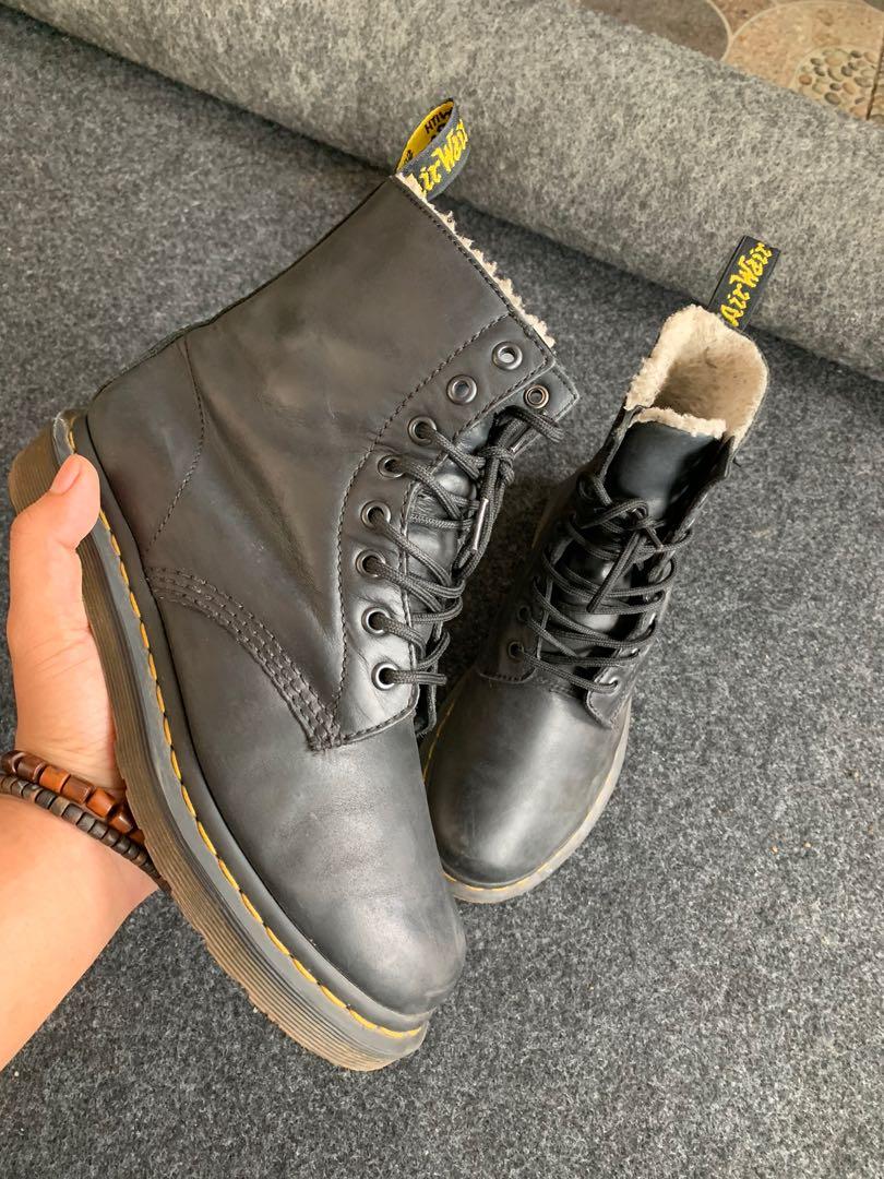 Dr Martens Serena Black MIT, Fesyen Pria, Sepatu , Sepatu Formal di  Carousell