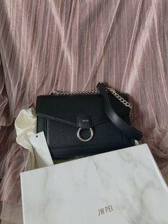 JW Pei Mini Flap Bag Ivory Lizard, Women's Fashion, Bags & Wallets, Tote  Bags on Carousell