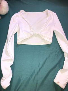 knotted long sleeves croptop