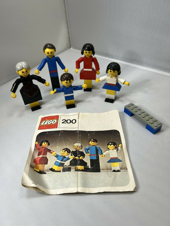 LEGO Homemaker vintage family figure set 200. Complete set from 1974 ...