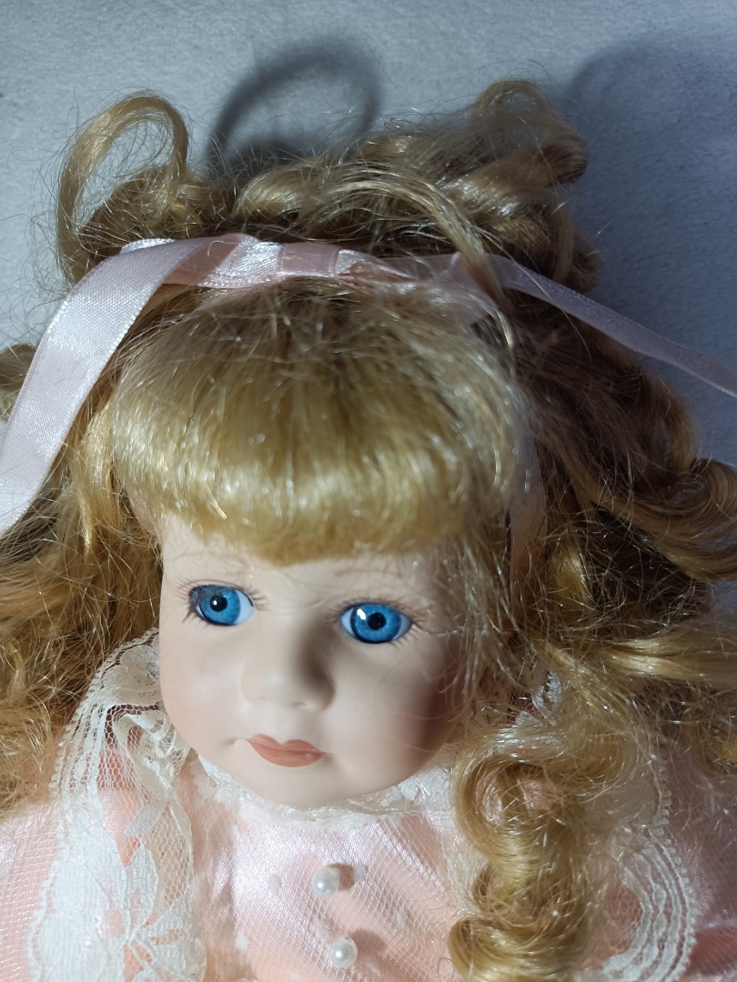 LEONARDO COLLECTORS PORCELAIN DOLL HANNAH SITTING DOWN DOLL ONLY