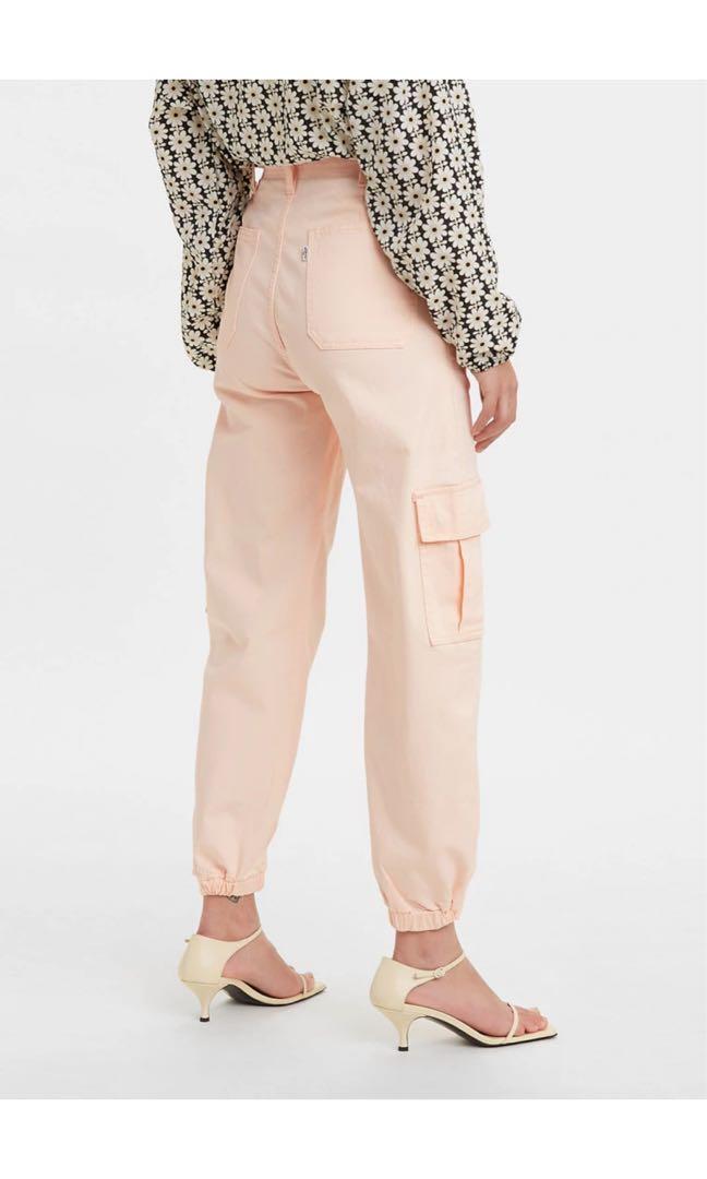 Actualizar 75+ imagen levi's women's cargo pants Abzlocal.mx