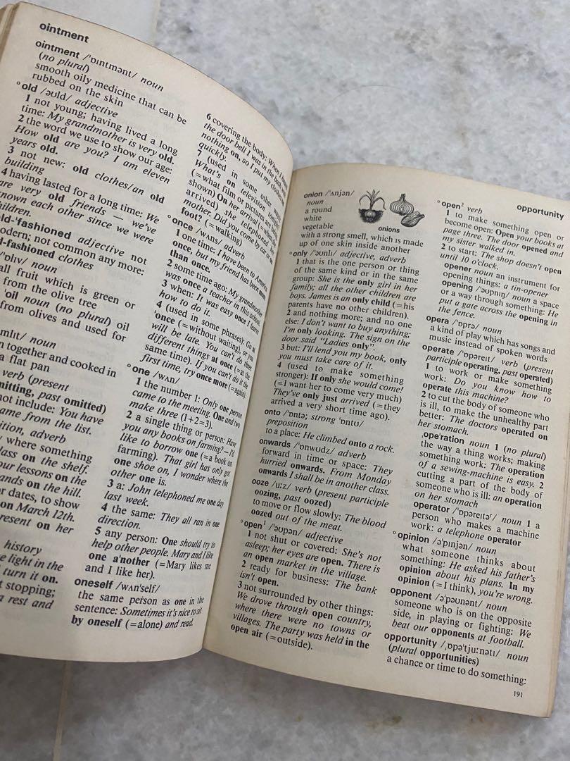 Longman New Junior English Dictionary, Hobbies & Toys, Books