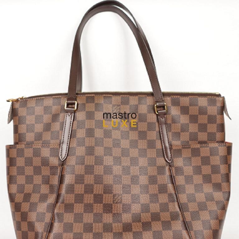 Louis Vuitton totally Gm, Luxury, Bags & Wallets on Carousell