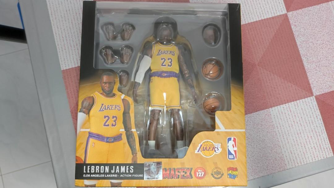 MAFEX カッコイイ LeBron James（Los Angeles Lakers）