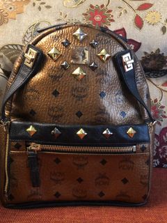 (Category: ) located in . Submitted by hanakay88 (Listing ID 1164941307, Image 1). Description: .