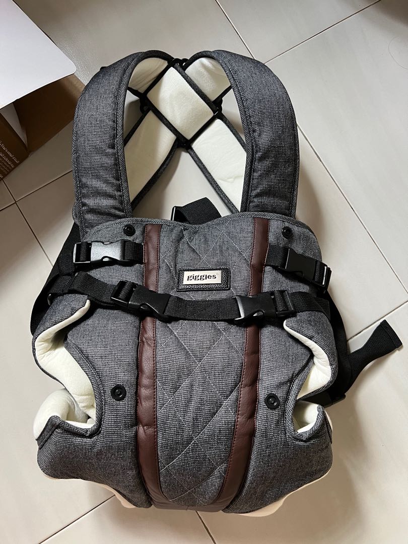 Mint Condition Giggles Zen Baby Carrier