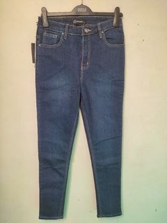 (Kategori: ) berada di . Dikirim oleh geraldstuff (ID iklan 1164889396, Gambar 1). Deskripsi: .