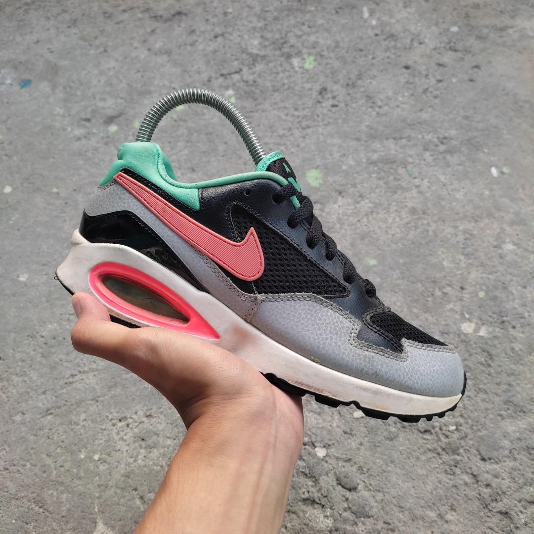 Nike air max st international hot sale