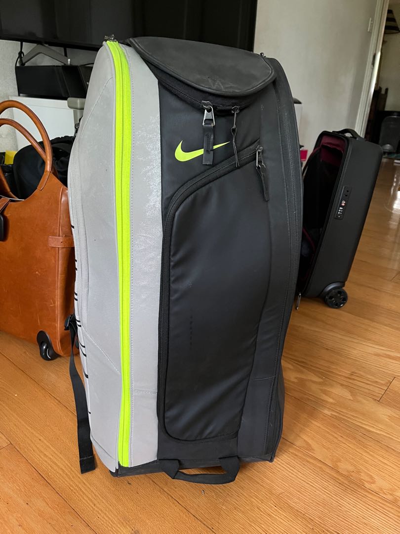 Nike The Court Tech 1 Tennis Bag Back Pack Men s Fashion Bags