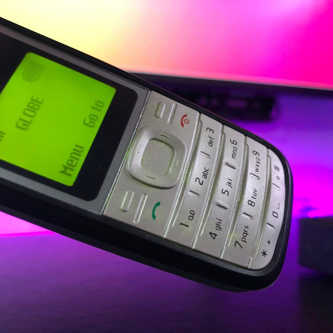 Nokia 1200 | Vintage Phone (Category: Early Generation Mobile Phones) located in Lipa City. Submitted by slicksmithtechnology (Listing ID 1164938249, Image 3). Description: Brand New Quality Nokia 1200 Openline, any SIM card will work. Perfect for texting, calling, eloading business, and as a phone backup. It has long battery life thanks to the phone’s super efficient processor and higher battery capacity. FEATURE HIGHLIGHTS: • Flashlight • Tacti