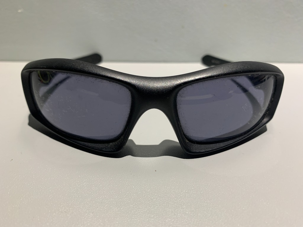 Oakley store shades original