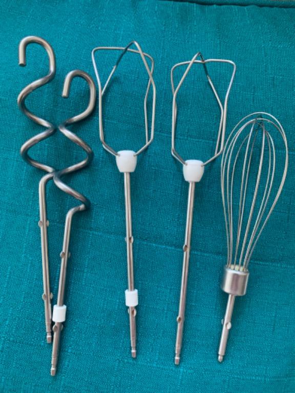 Philips hand mixer with attachments, TV & Home Appliances, Kitchen